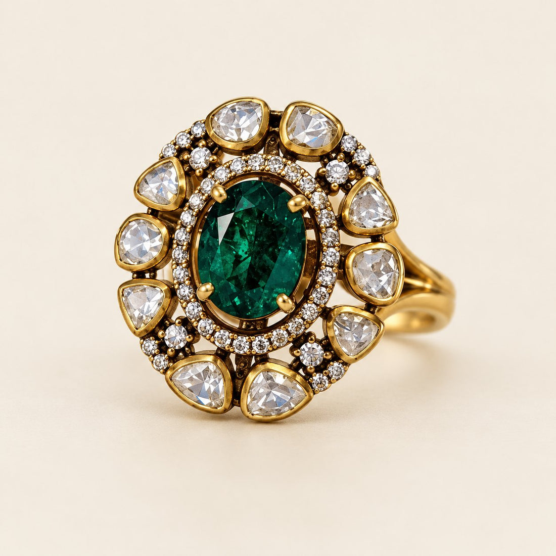 Aaranya Emerald Polki Finger Ring, photo 1
