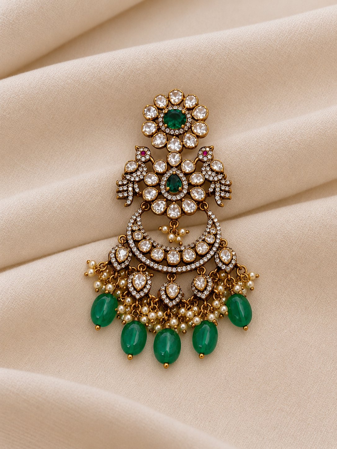Charulata Emerald Moissanite Pendant Set, photo 2
