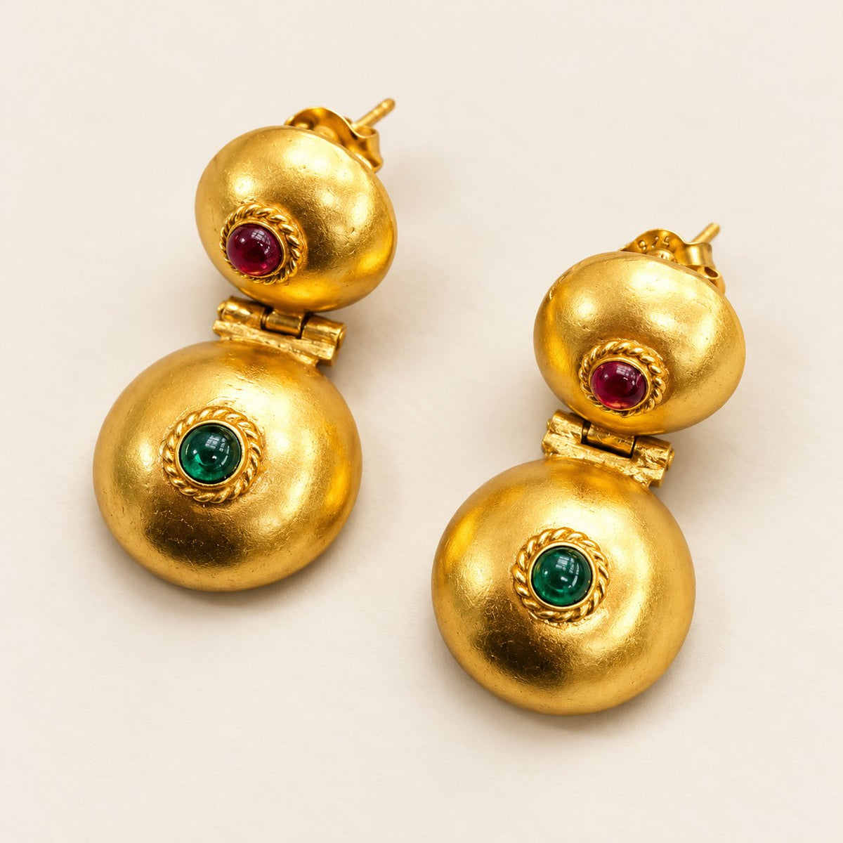 Dvaya Ratna Stud Earrings, photo 3