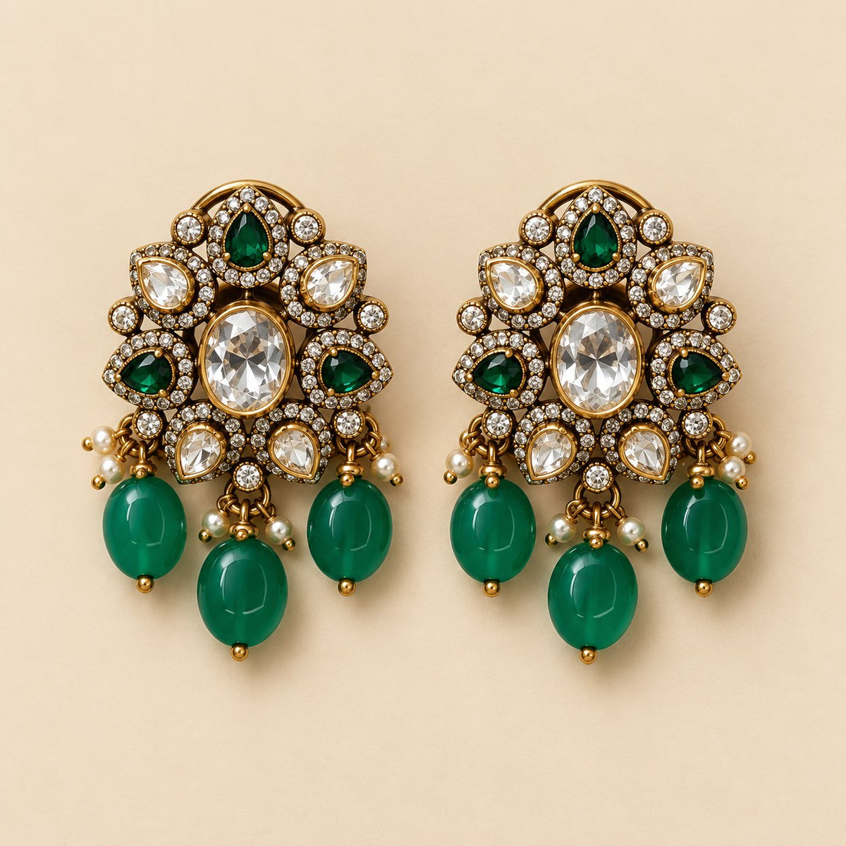 Garuda Vaibhavi Emerald Kundan Pendant Set, photo 3