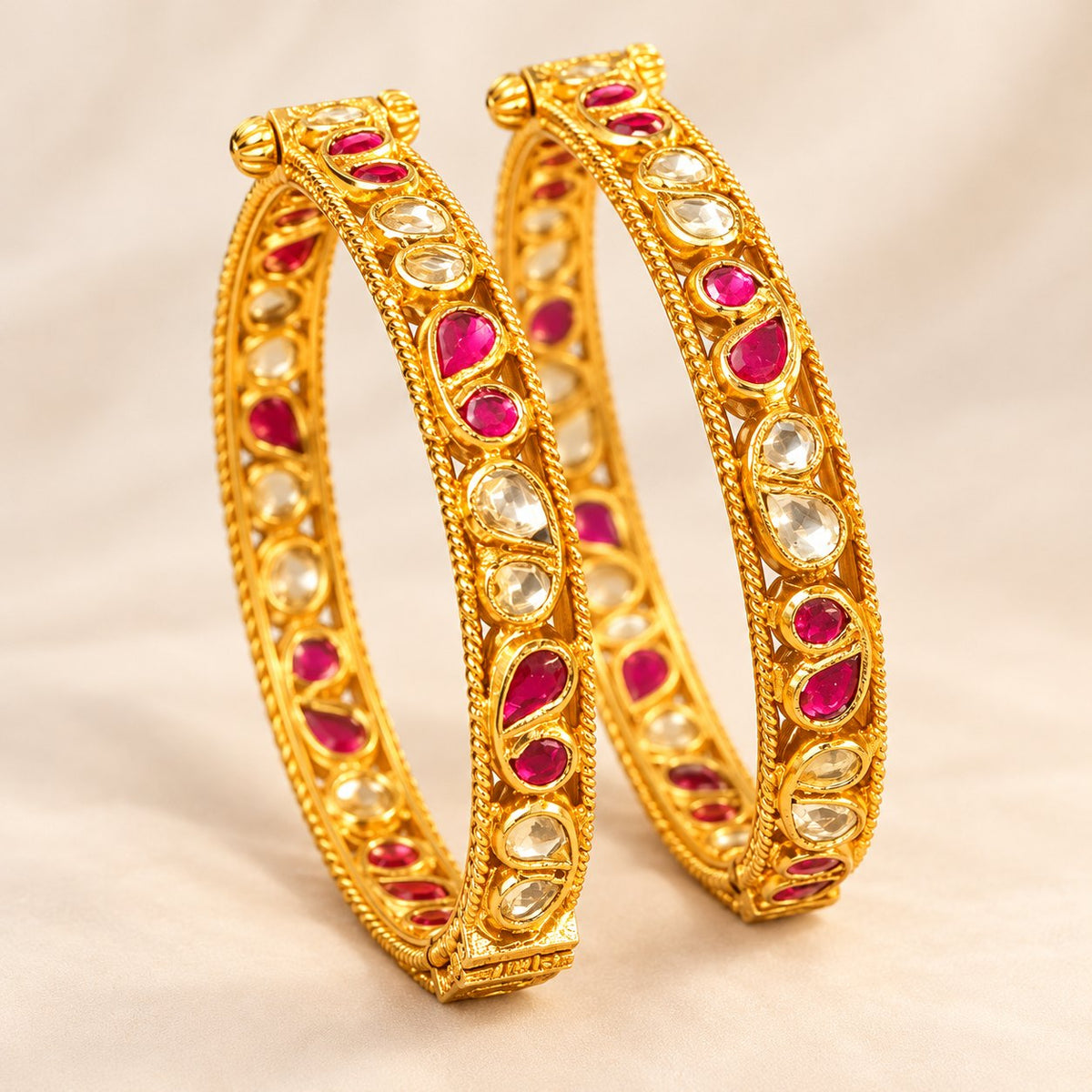 Manikya Paisley Kundan Bangles, photo 1