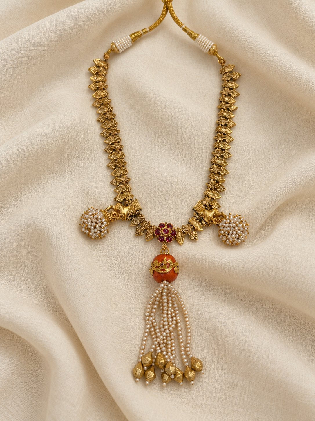 Mrinalini Pearl Tassel Kanti Necklace, photo 1