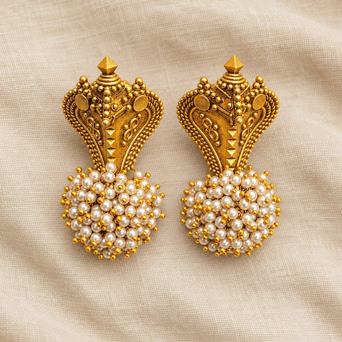 Mukta Shikhara Earrings, photo 1