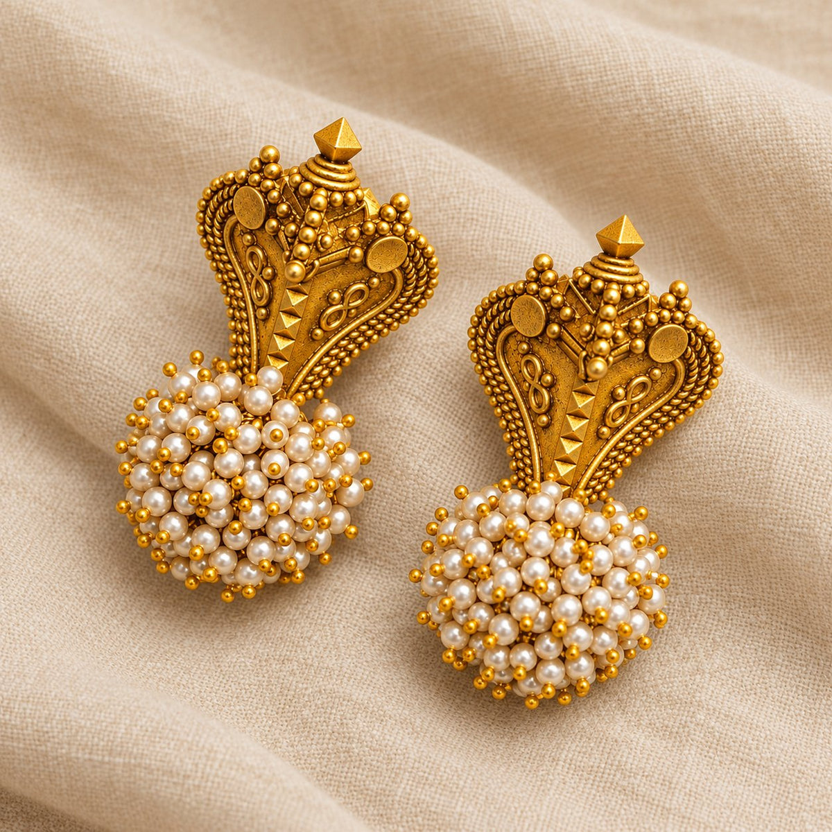 Mukta Shikhara Earrings, photo 3