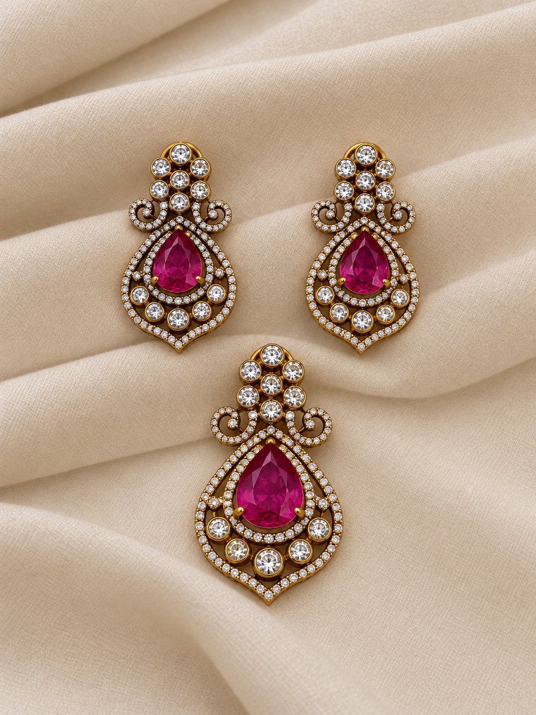 Raktima Teardrop Moissanite Pendant Set, photo 1