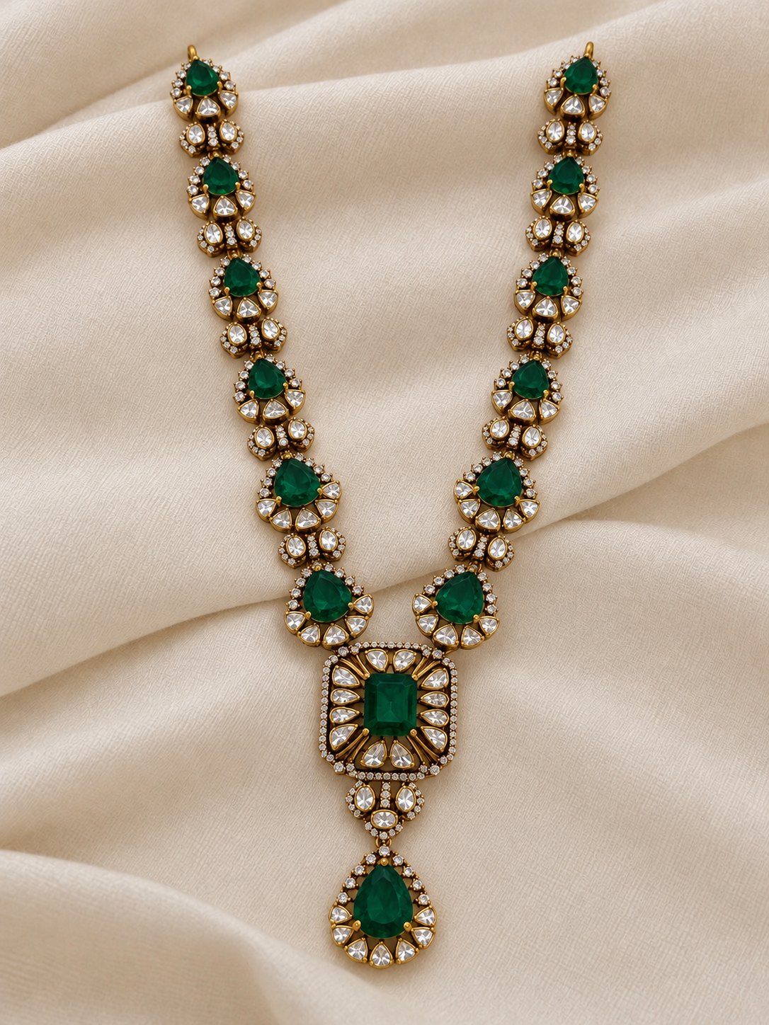 Vaidurya Emerald Moissanite Hara & Earrings Set, photo 1