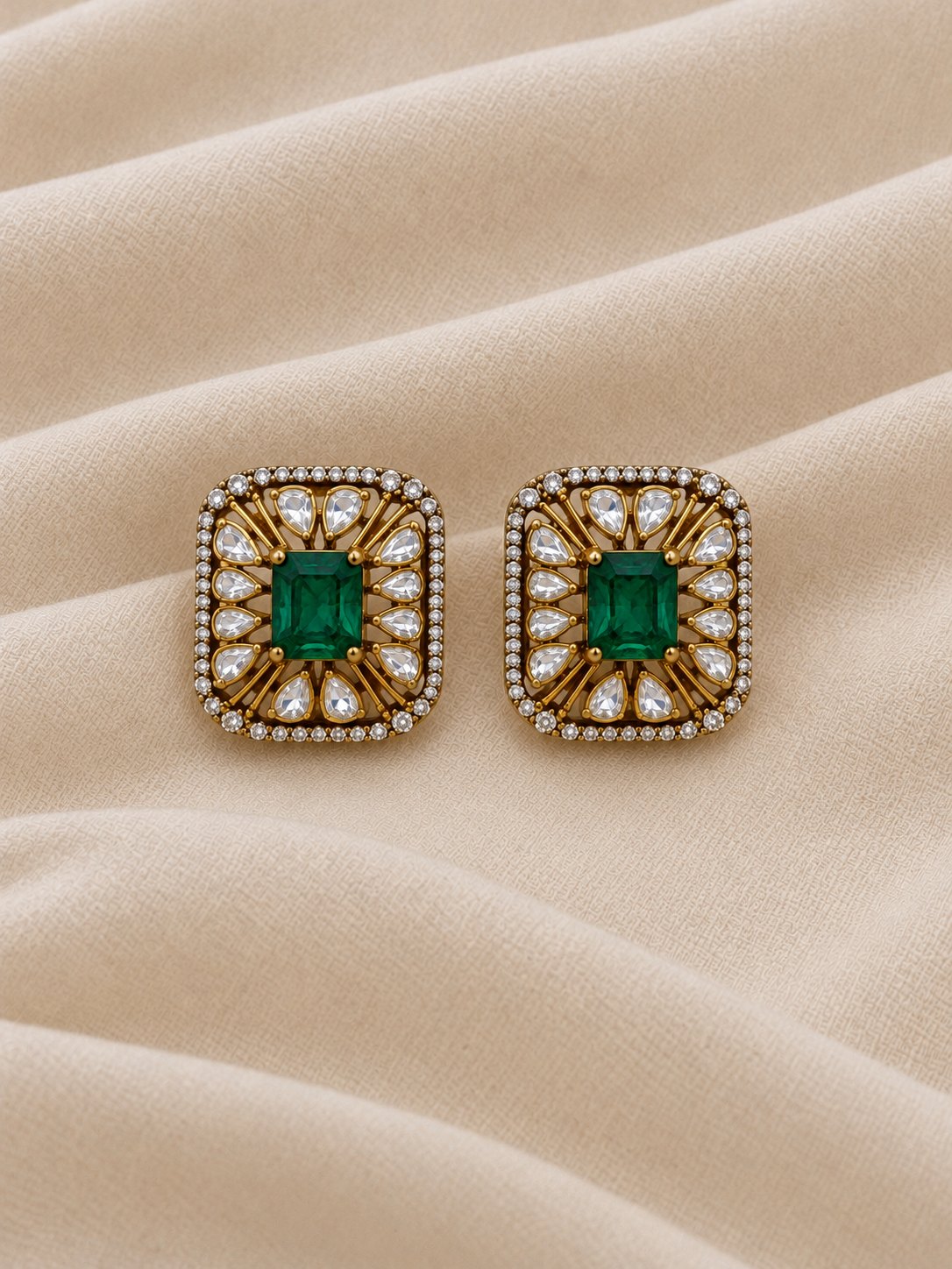 Vaidurya Emerald Moissanite Hara & Earrings Set, photo 5
