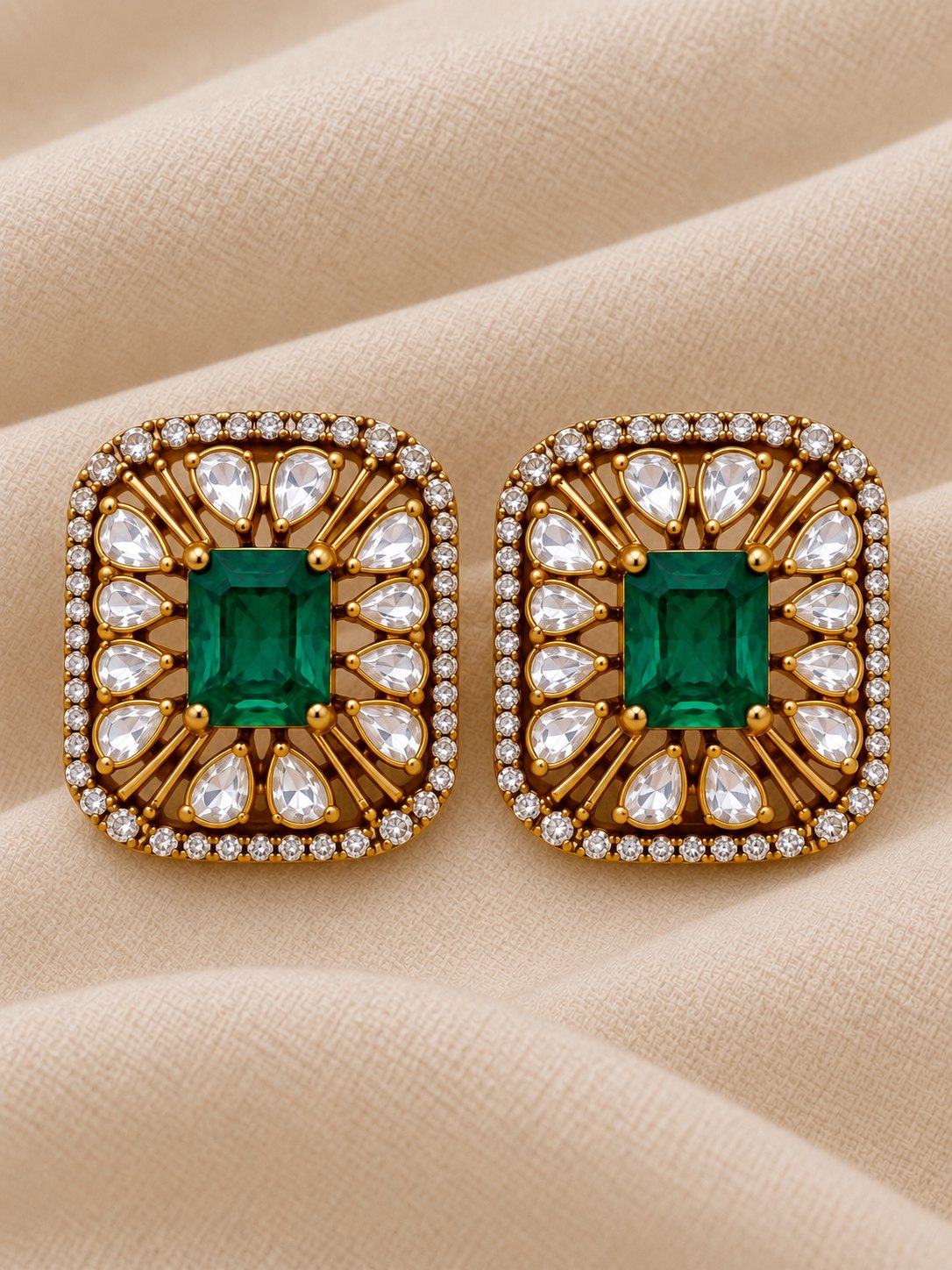 Vaidurya Emerald Moissanite Hara & Earrings Set, photo 6